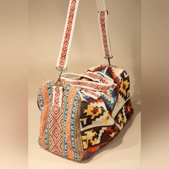 Boho Chic Travel Bag - Navajo Aztec Inspired Design - Handmade Fully Fine Cotton - Picture 4 of 10